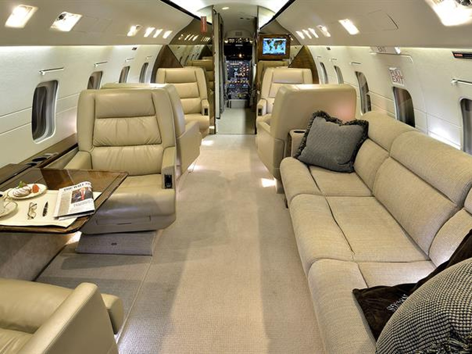 Interior of Challenger 601-3A